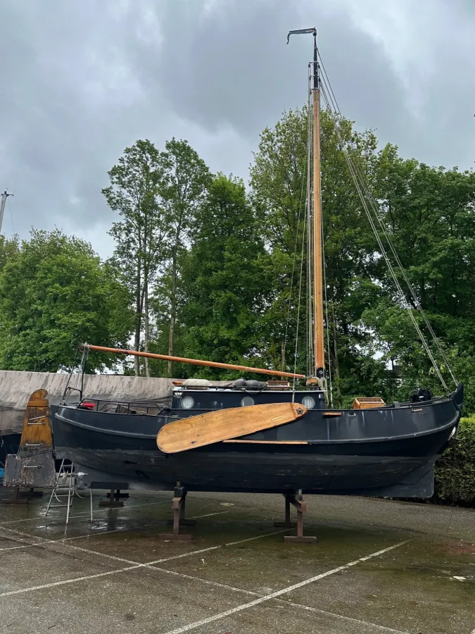 Steel sailboat Vollenhovense bol Platbodem