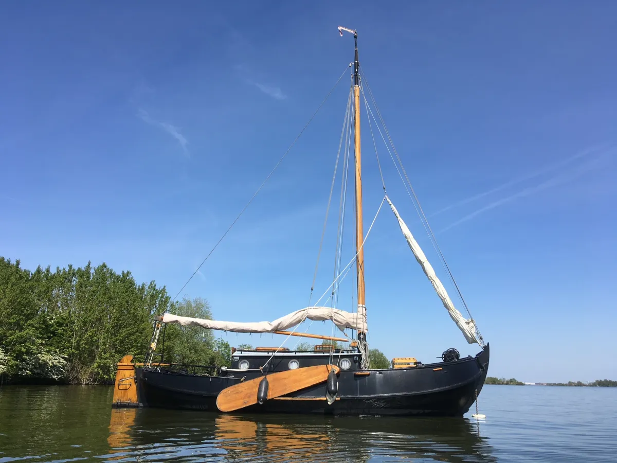 Steel sailboat Vollenhovense bol Platbodem