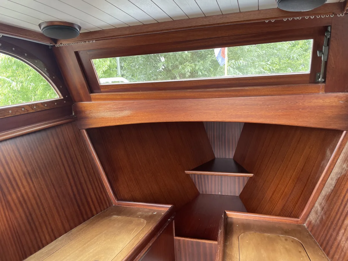 Staal Motorboot Draaisma Notarisboot