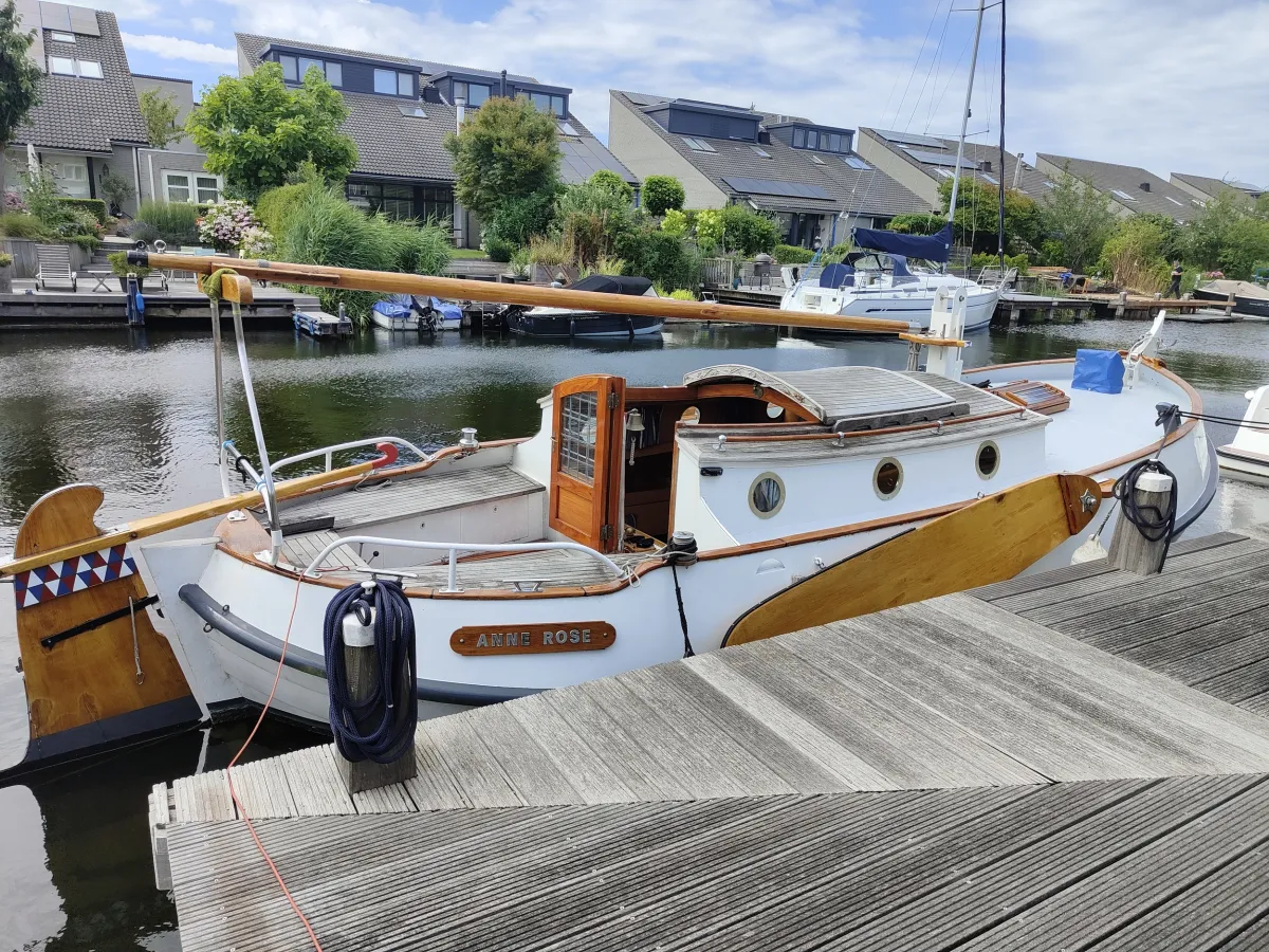 Steel sailboat Vollenhovense bol Platbodem