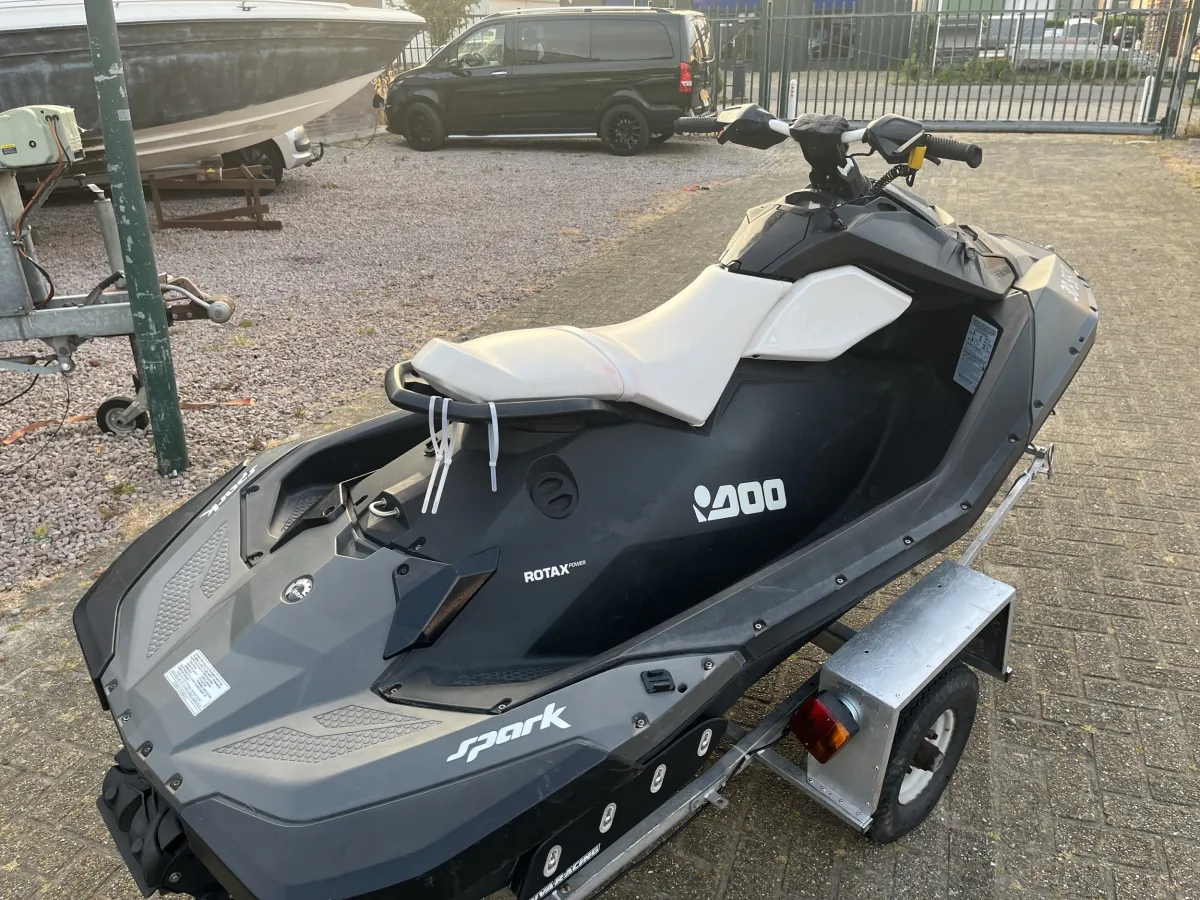 Polyester Jetski Sea-Doo Spark 900 HO 2kp