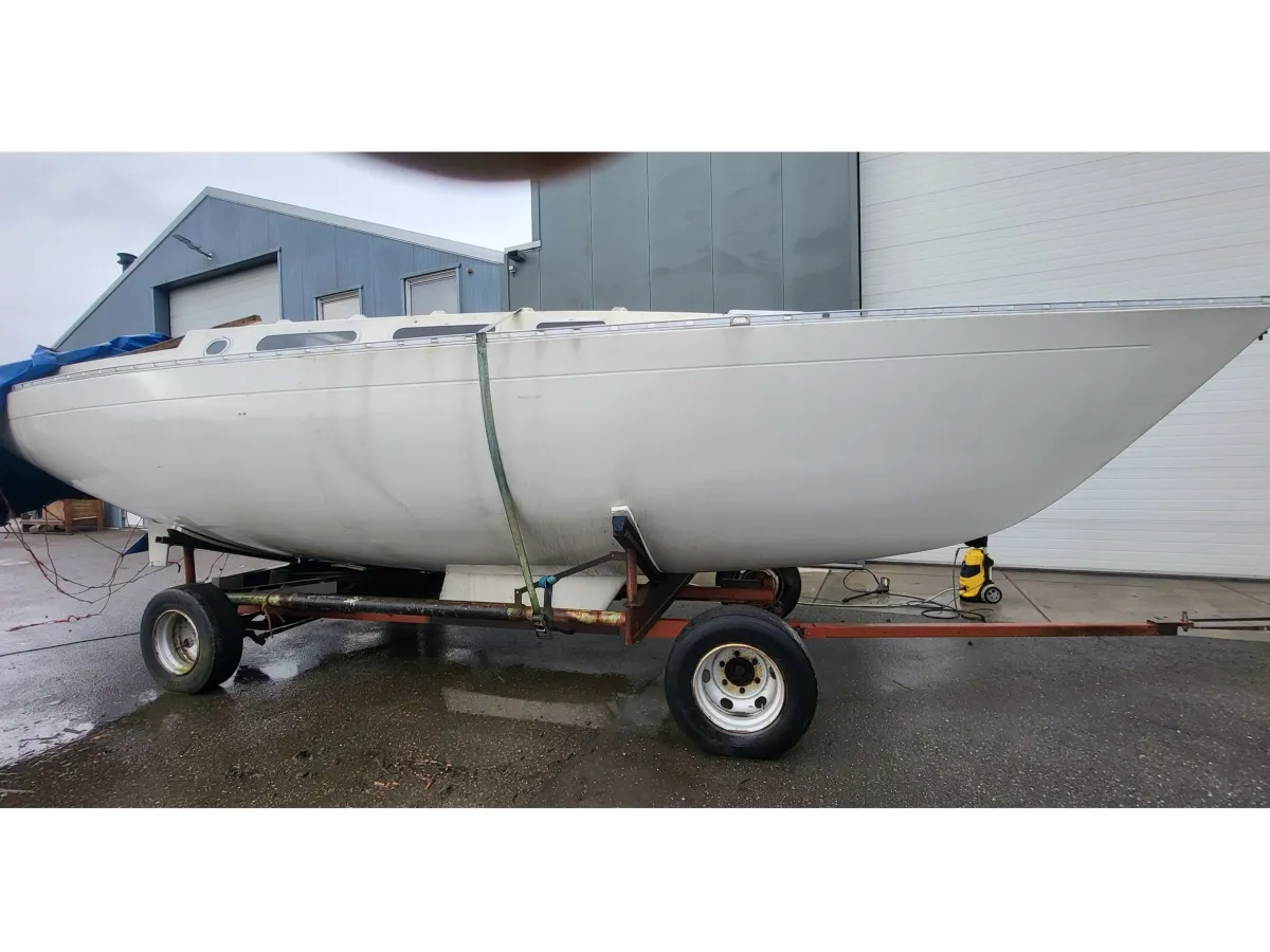 Polyester Sailboat Everson 33