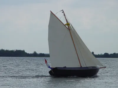 Staal Open zeilboot Lelievlet 725 Foto 2