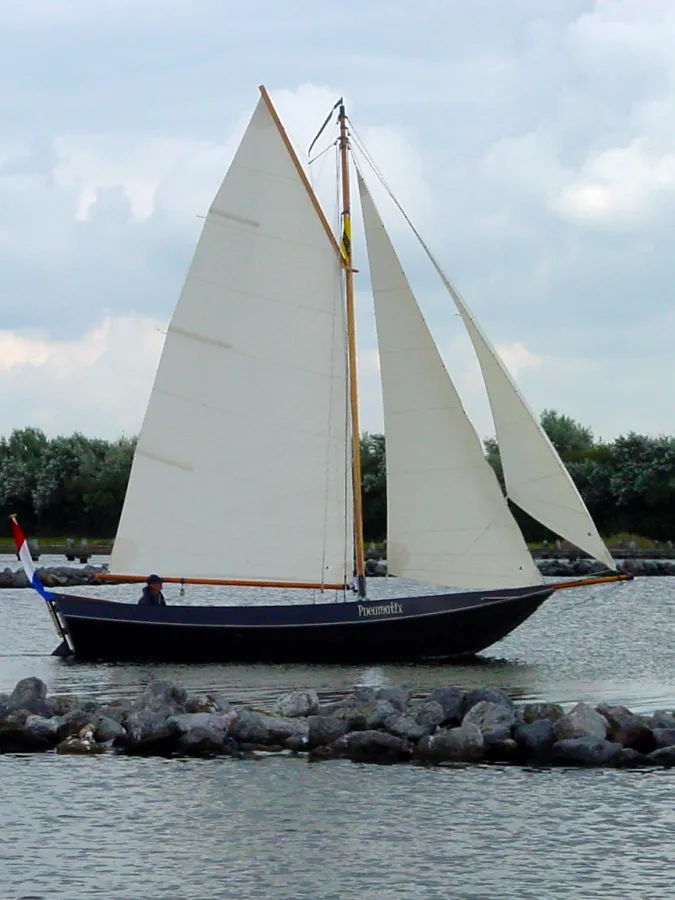 Staal Open zeilboot Lelievlet 725