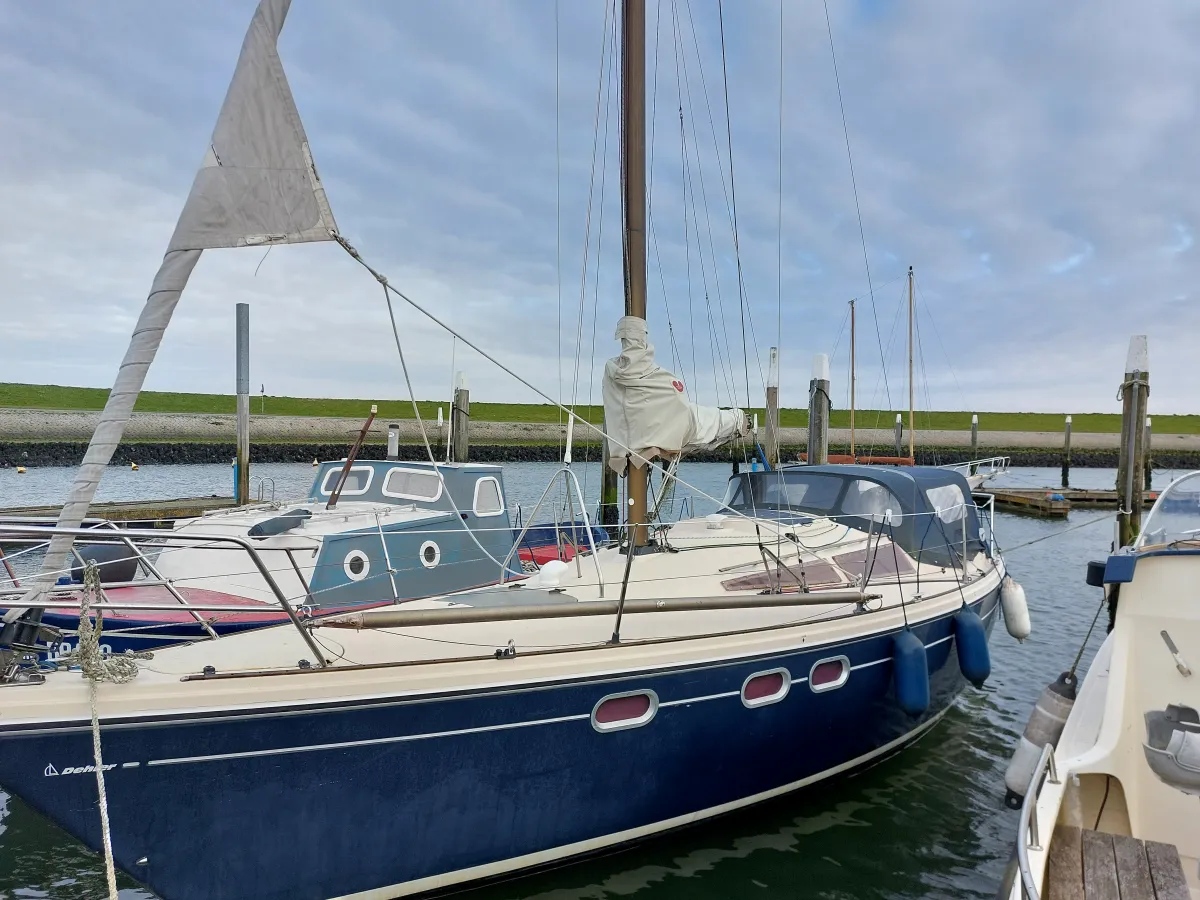 Polyester Sailboat Dehler Optima 92