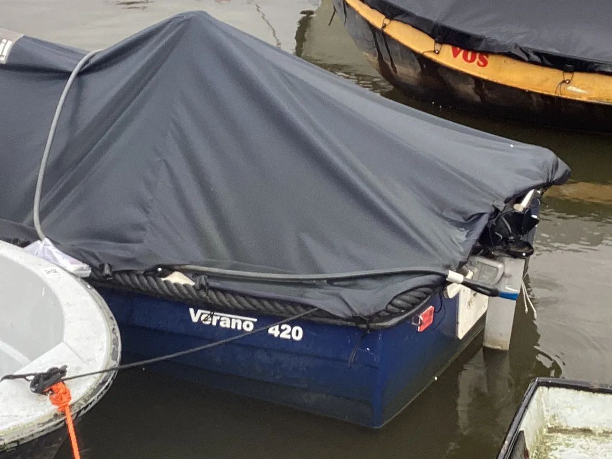 Polyester Bateau économique Verano 420