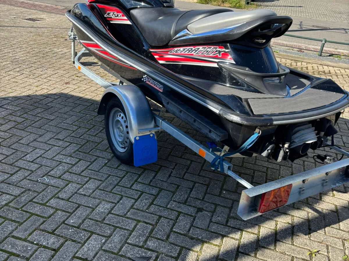 Polyester Jetski Kawasaki Ultra 260X