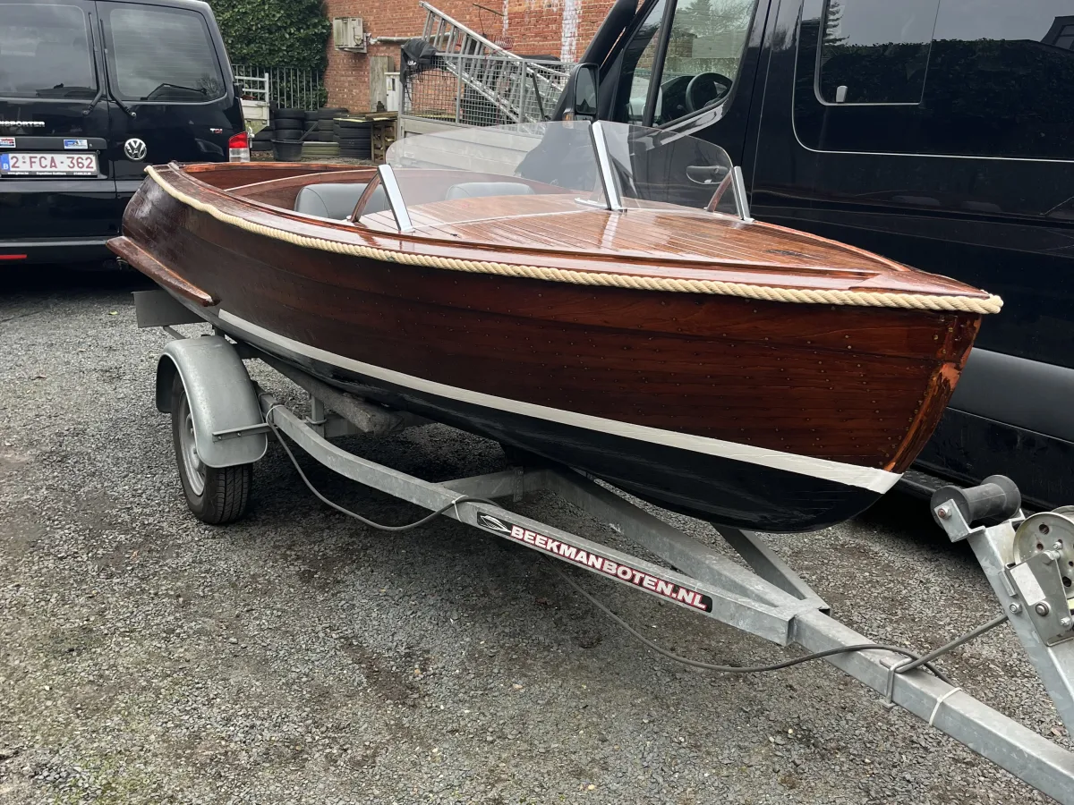 Wood Speedboat Pierre Mattonnat 450