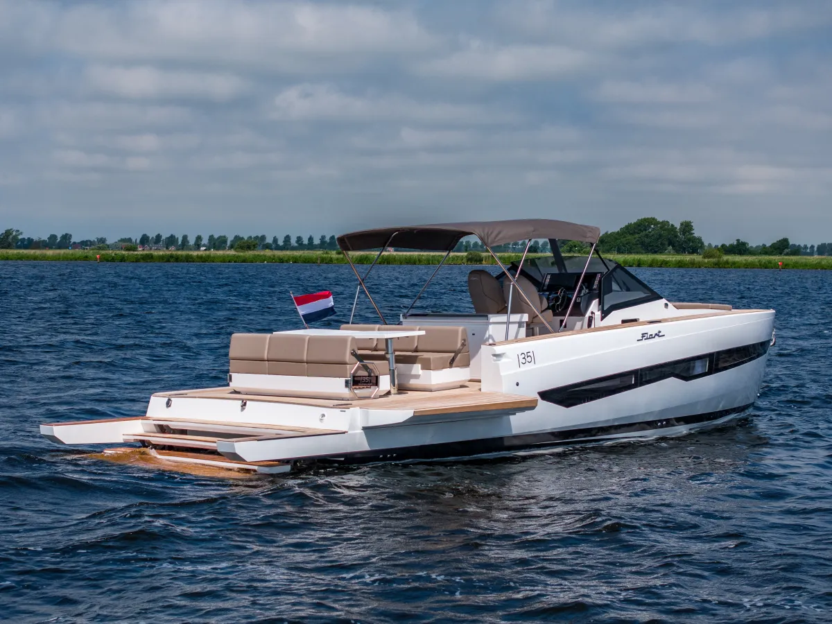 Polyester Speedboat Fiart Seawalker 35