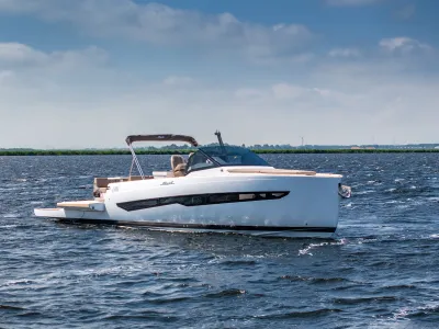 Polyester Bateau rapide Fiart Seawalker 35 Photo 17