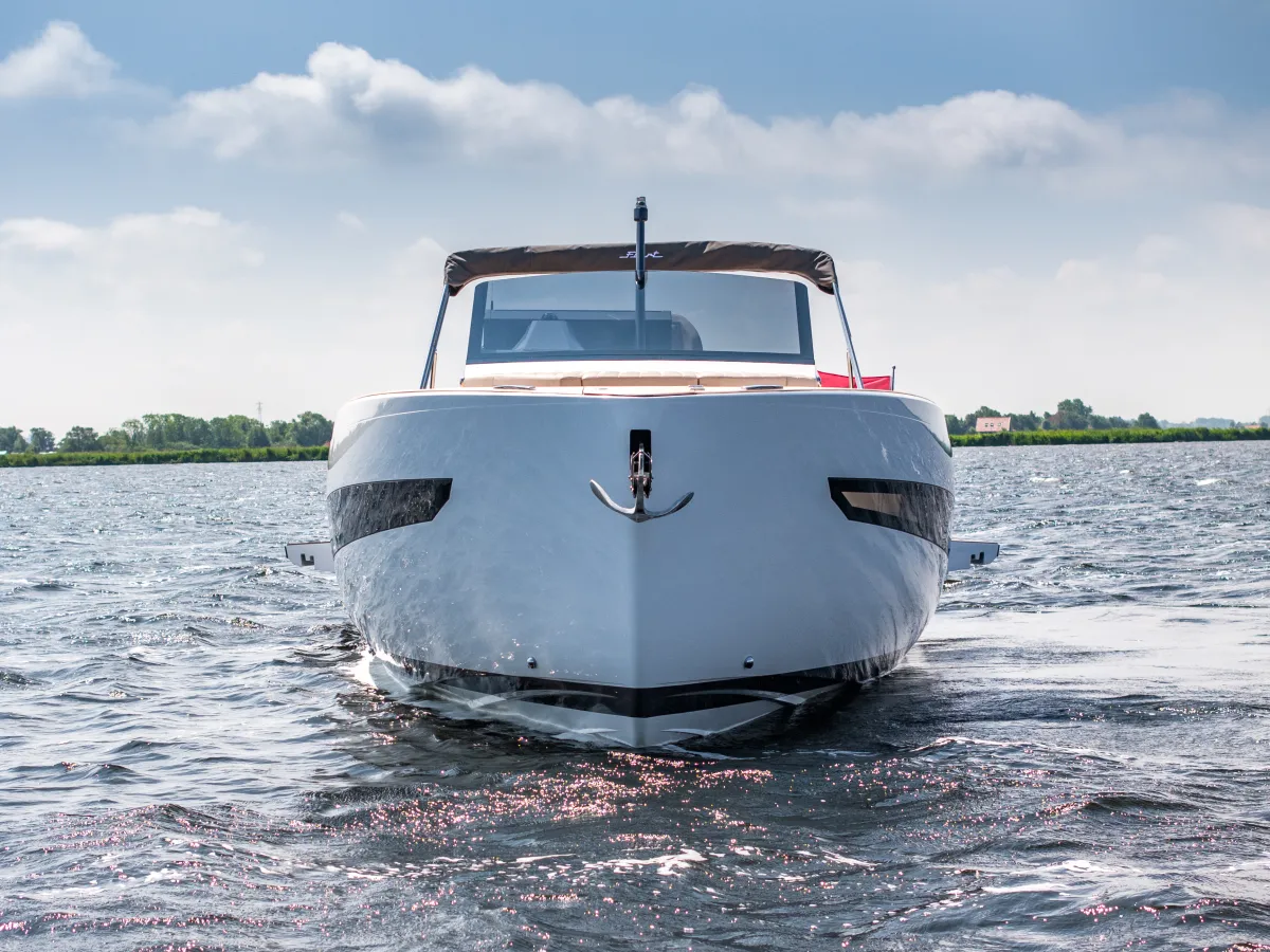 Polyester Bateau rapide Fiart Seawalker 35