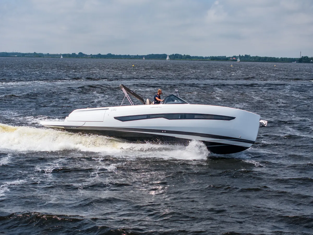 Polyester Speedboat Fiart Seawalker 35