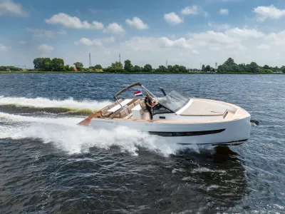 Polyester Speedboat Fiart Seawalker 35 Photo 0