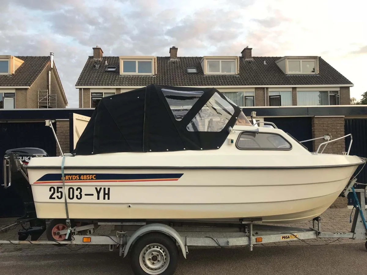 Polyester Motorboat Ryds 485 FC