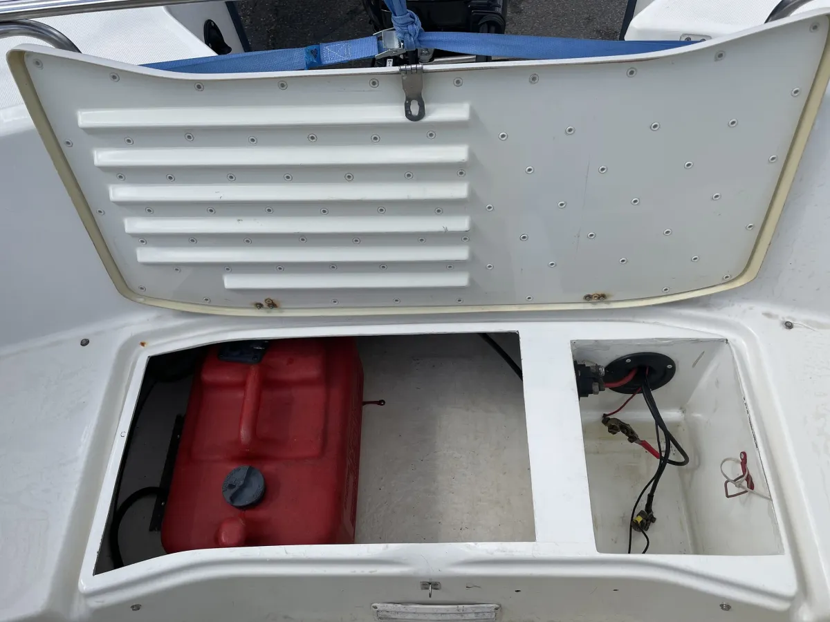 Polyester Motorboat Ryds 485 FC