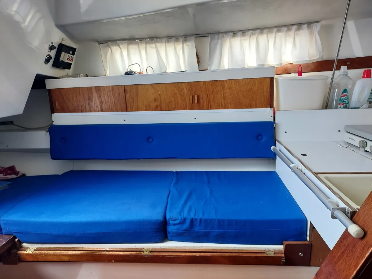 Polyester Sailboat Etap 22