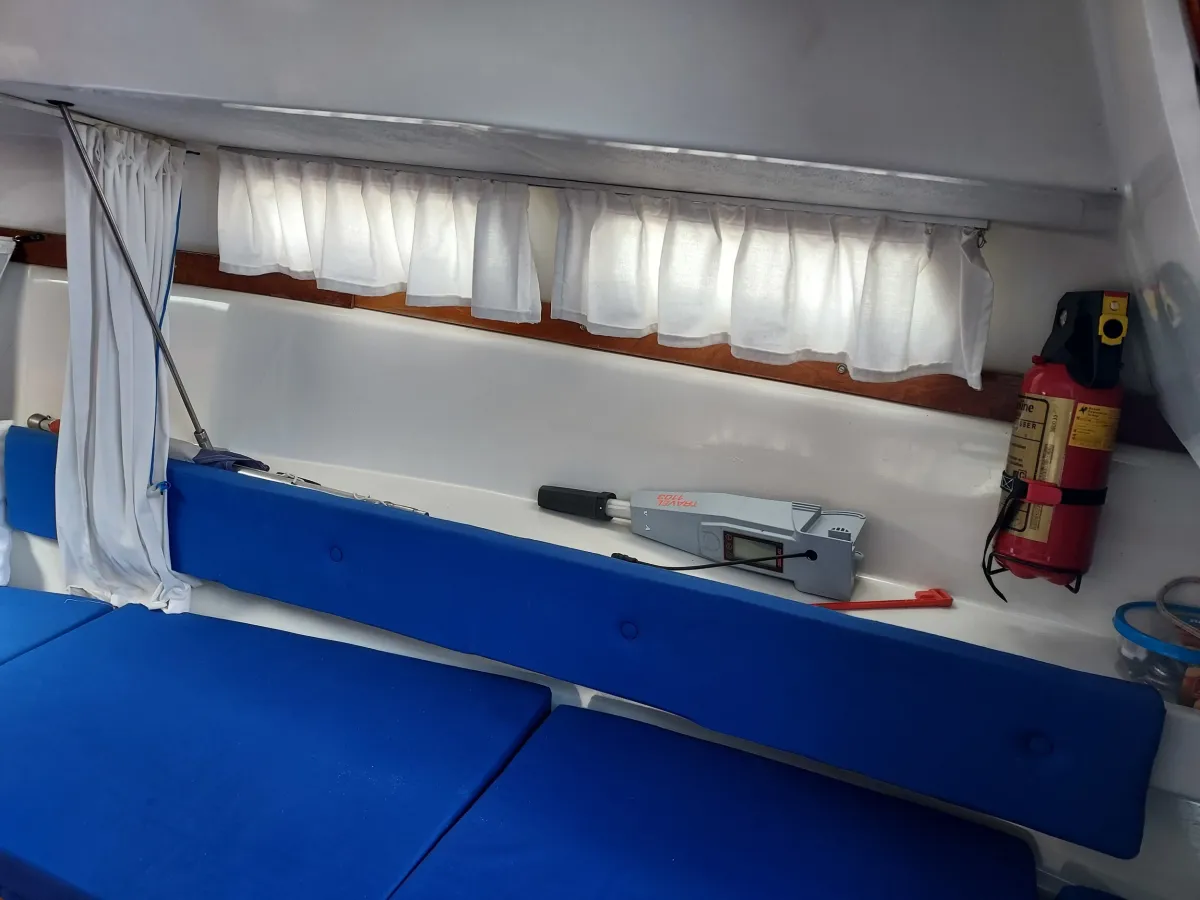 Polyester Sailboat Etap 22