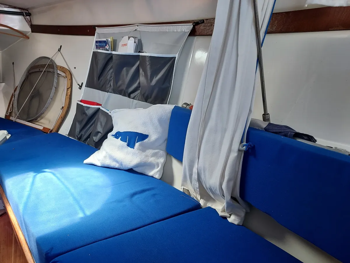 Polyester Sailboat Etap 22