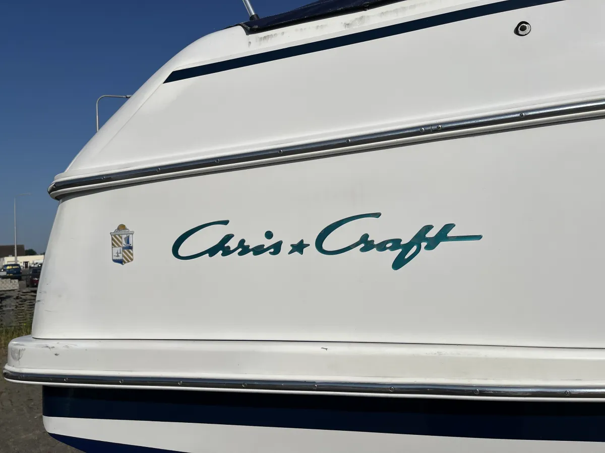 Polyester Motorboat Chris Craft 850