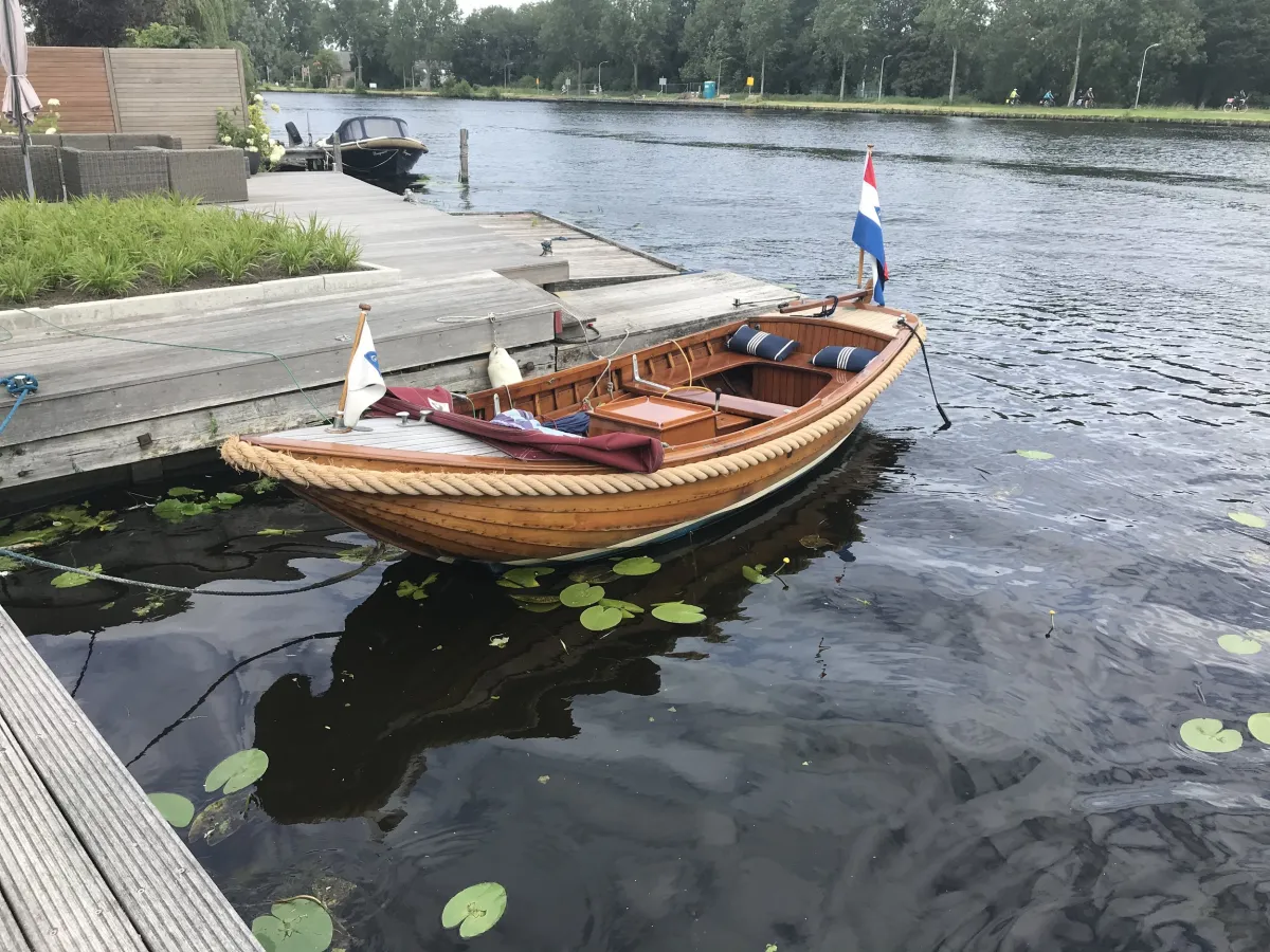 Wood Sloop De Vries Lentsch 500