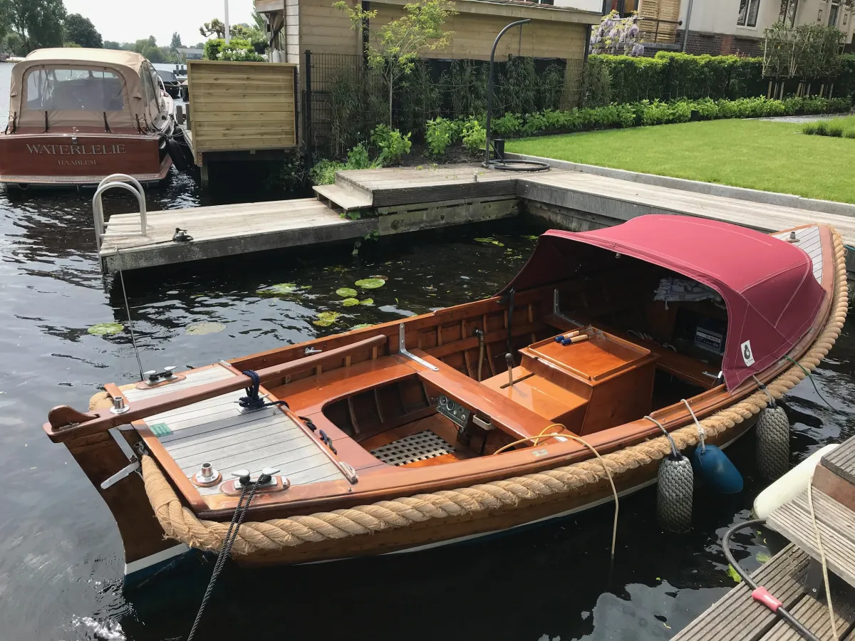 Wood Sloop De Vries Lentsch 500