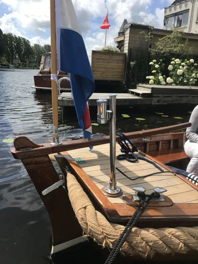 Wood Sloop De Vries Lentsch 500