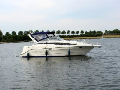 Polyester Motorboat Bayliner 2855 Ciera Sunbridge Photo 3