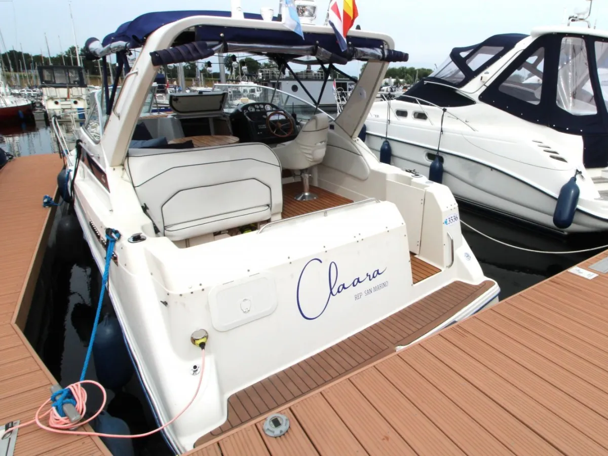 Polyester Motorboat Bayliner 2855 Ciera Sunbridge