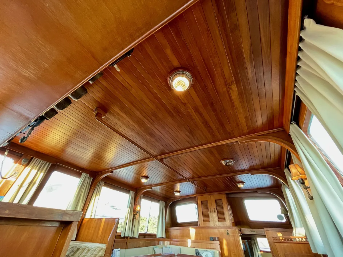 Polyester Motorboat Eurobanker 44ft Pacific Trawler