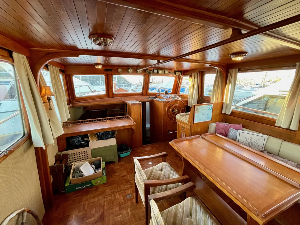 Polyester Motorboat Eurobanker 44ft Pacific Trawler