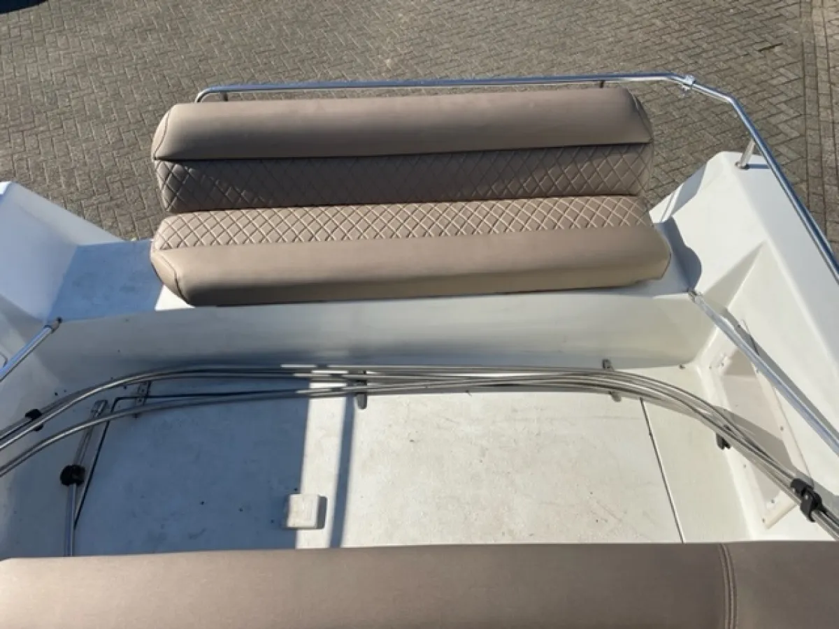 Polyester Speedboat Rinker Fiesta