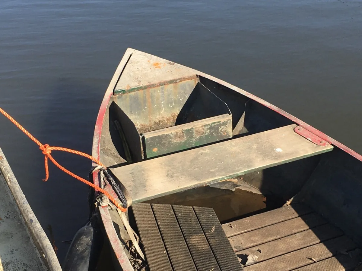 Steel Budgetboat Punter 500