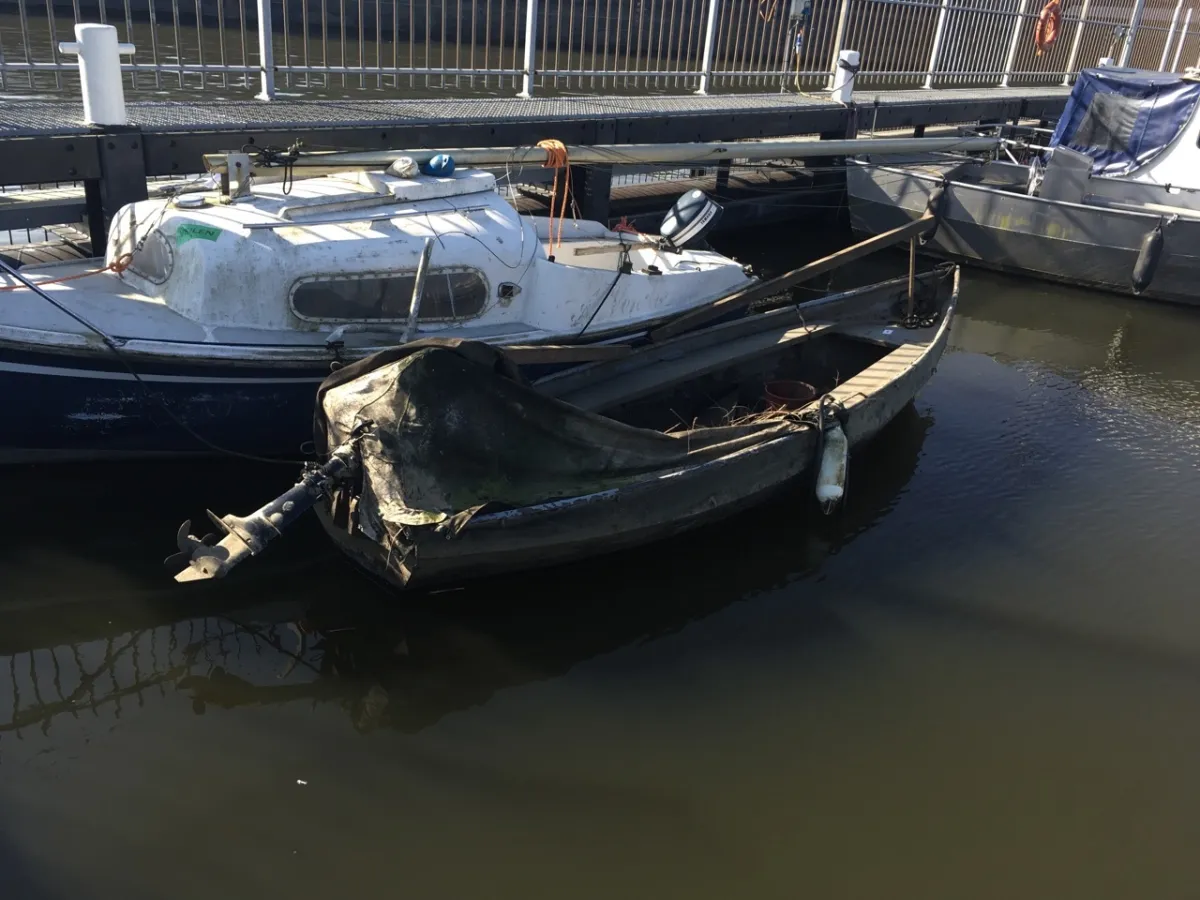 Steel Budgetboat Vlet 550