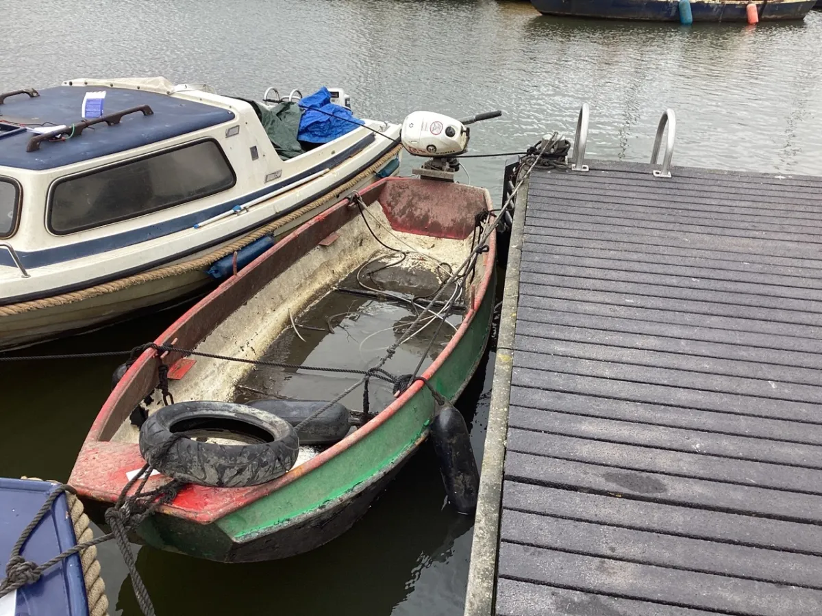 Steel Budgetboat Vlet 350