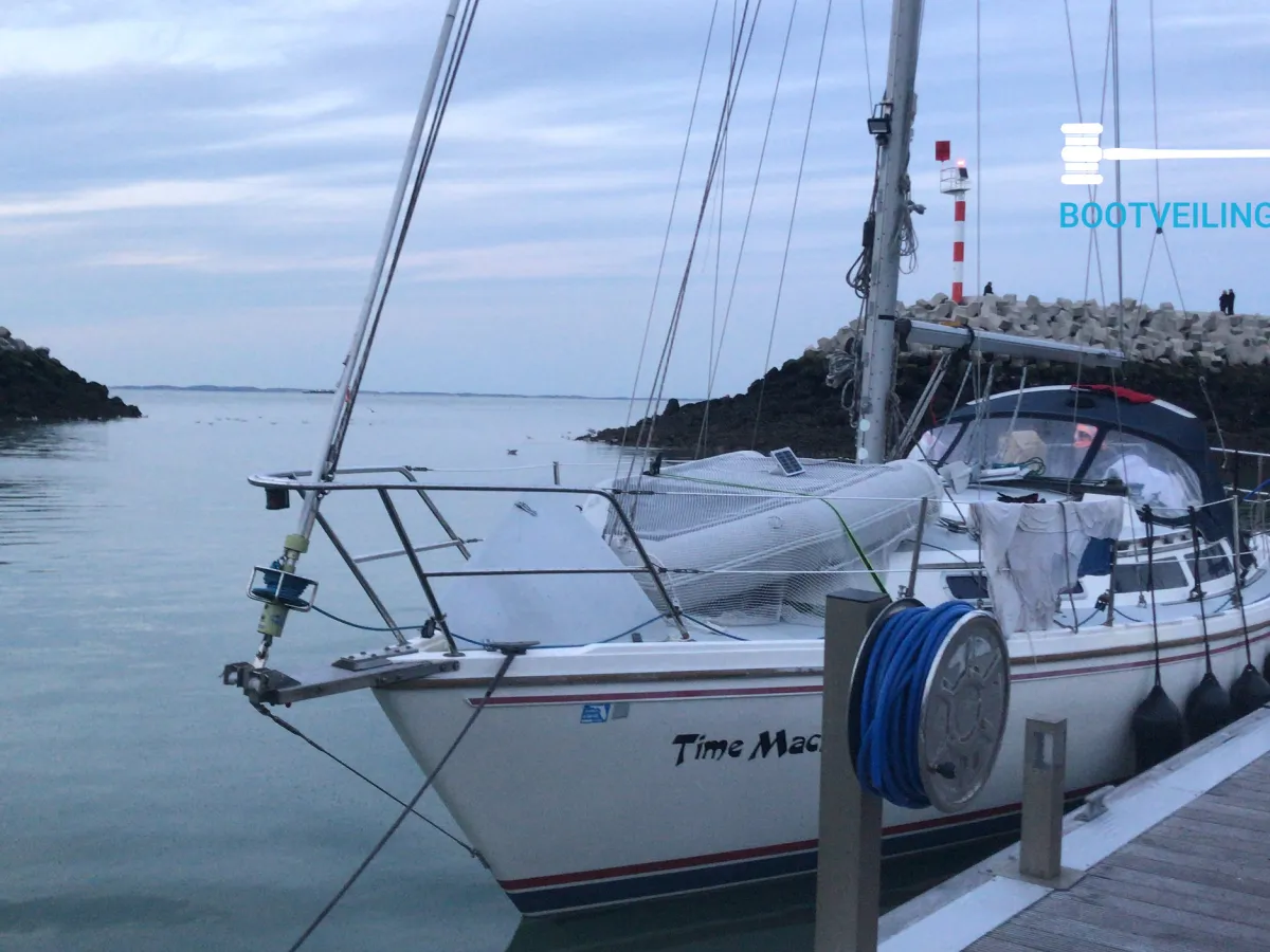 Polyester Sailboat Catalina 30