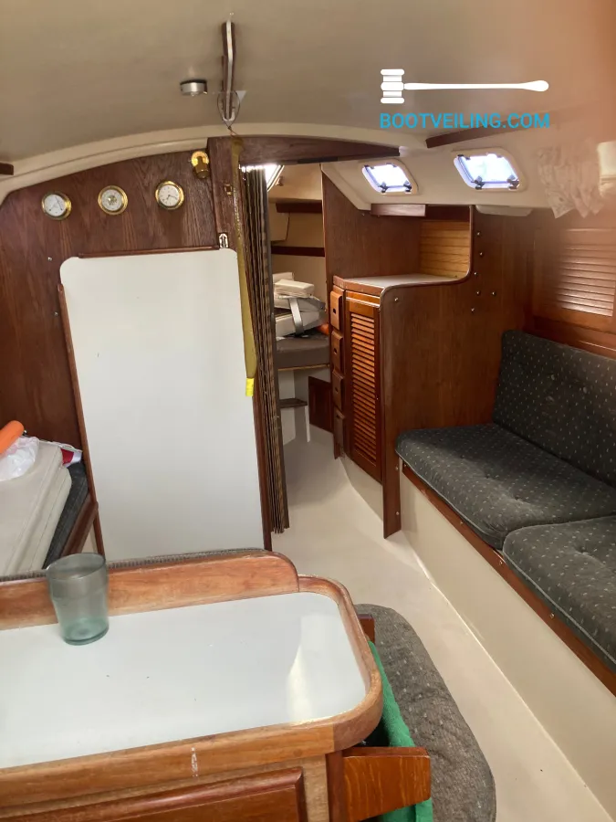 Polyester Sailboat Catalina 30