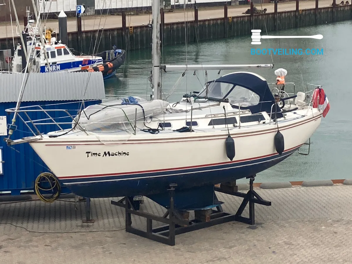 Polyester Sailboat Catalina 30