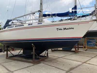 Polyester Sailboat Catalina 30 Photo 10