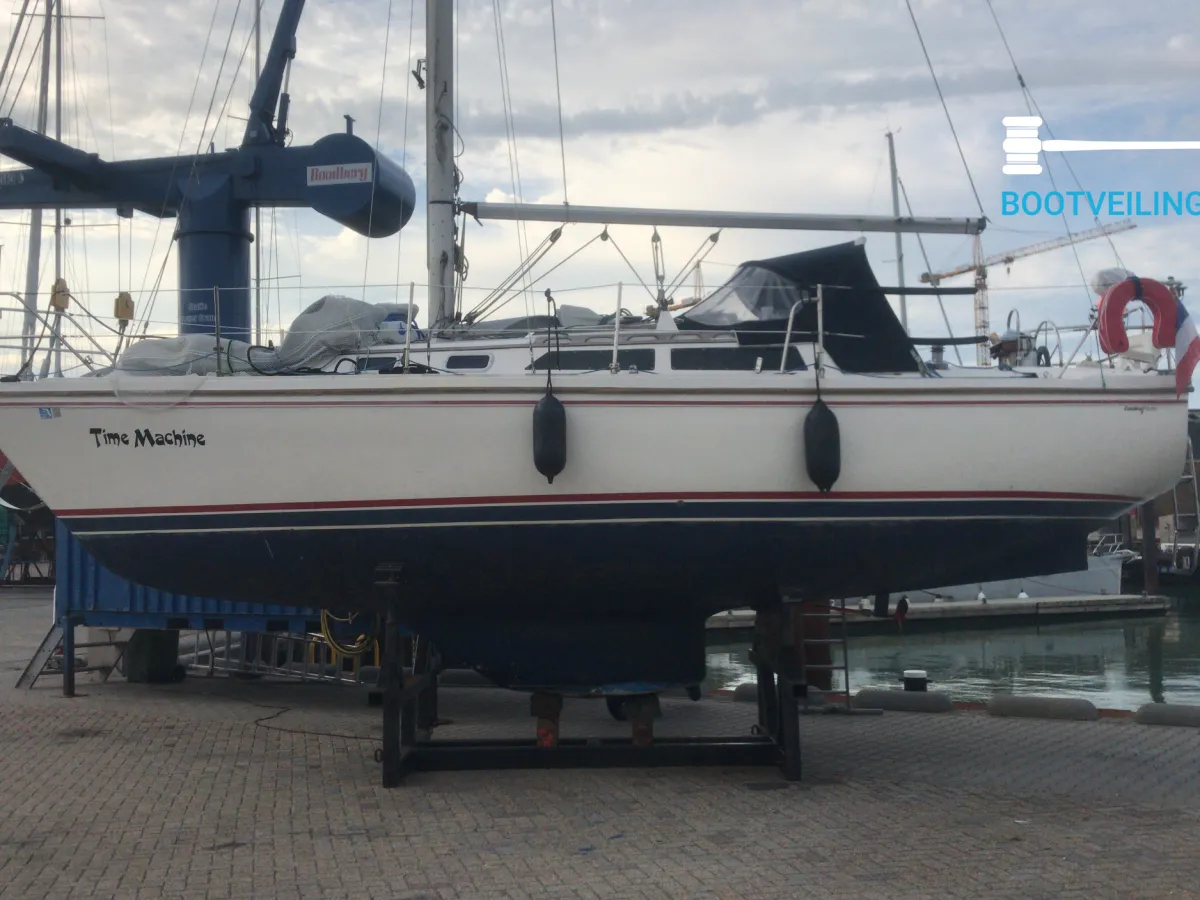 Polyester Sailboat Catalina 30