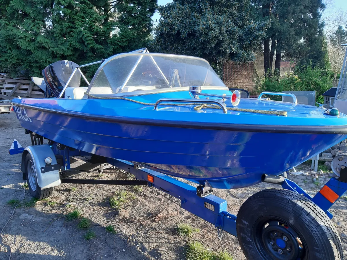 Polyester Speedboat Almarine 440