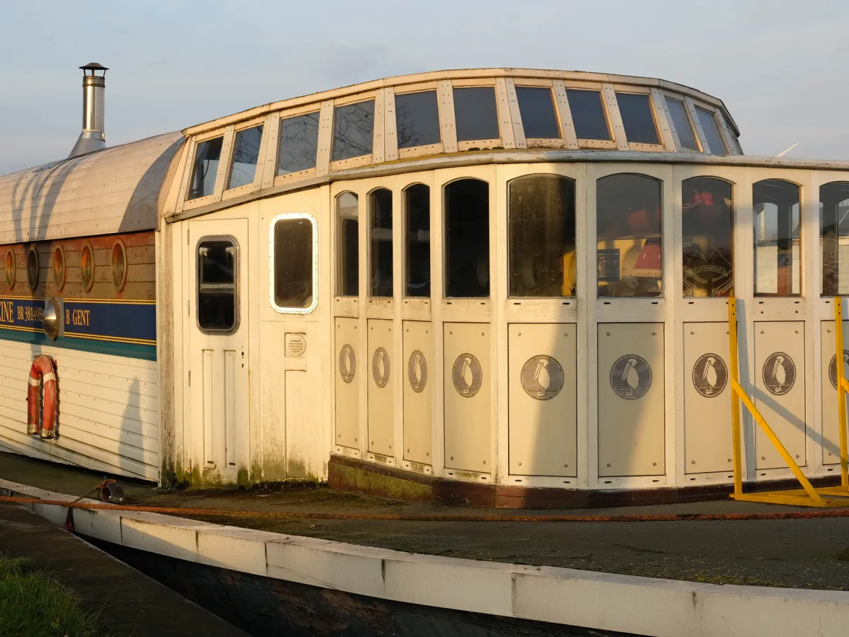 Wood Houseboat Mijnenveger 3400