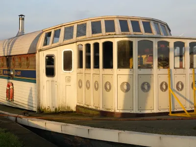 Wood Houseboat Mijnenveger 3400 Photo 1