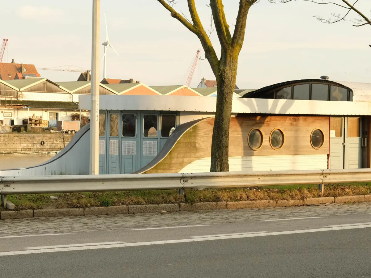 Wood Houseboat Mijnenveger 3400