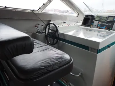 Polyester Motorboat Ferretti 1500 Photo 22