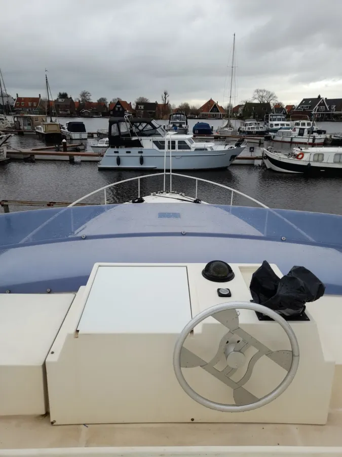 Polyester Motorboat Ferretti 1500