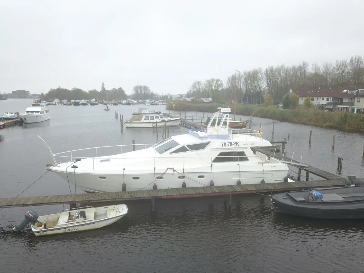 Polyester Motorboat Ferretti 1500