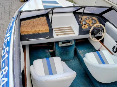 Polyester Speedboat Fletcher Bravo 550 GTS Photo 6