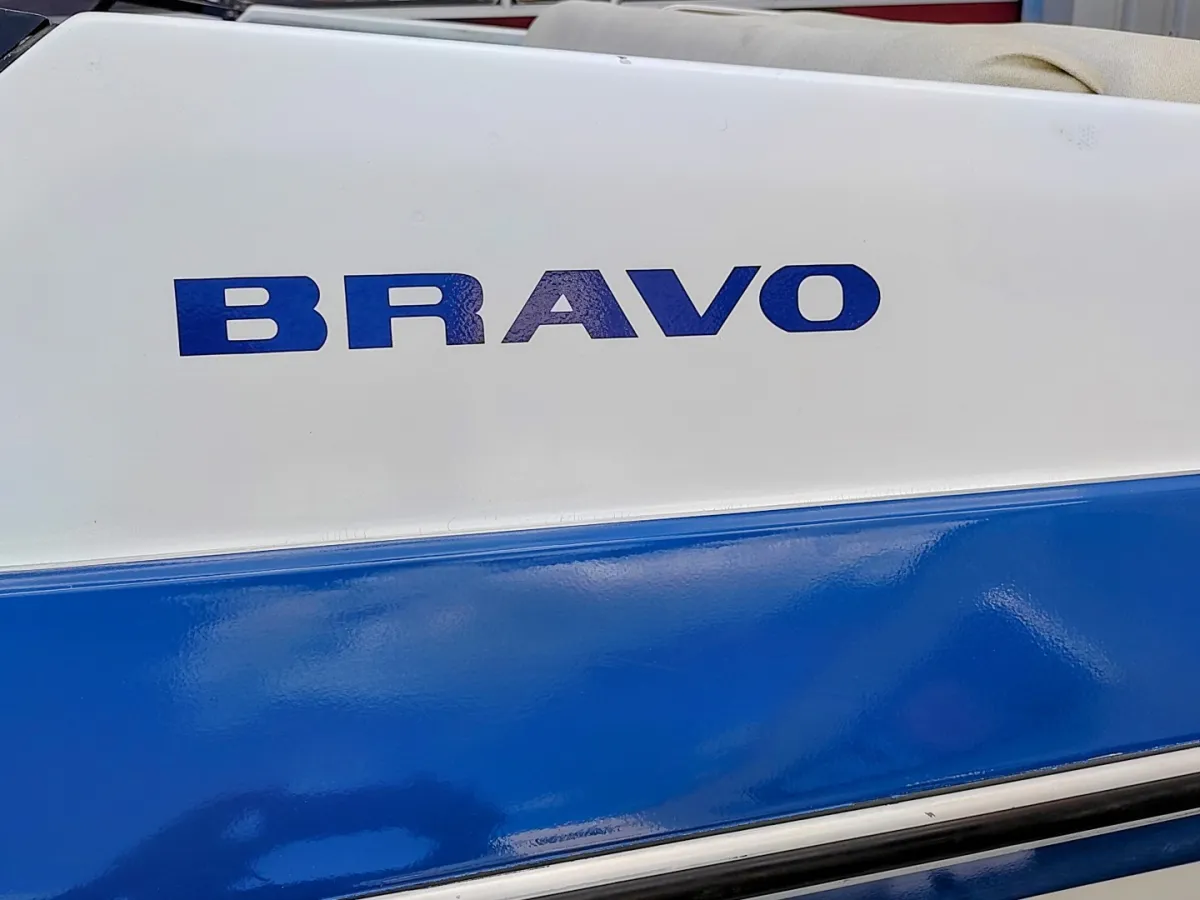 Polyester Speedboat Fletcher Bravo 550 GTS