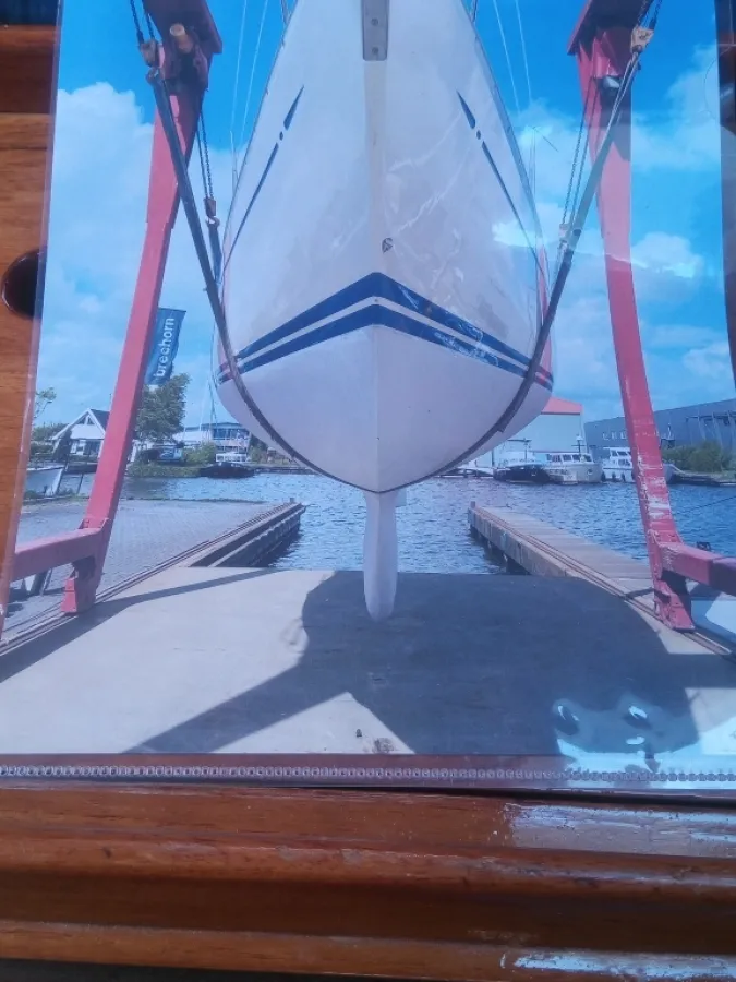 Polyester Sailboat Nautor Swan 38