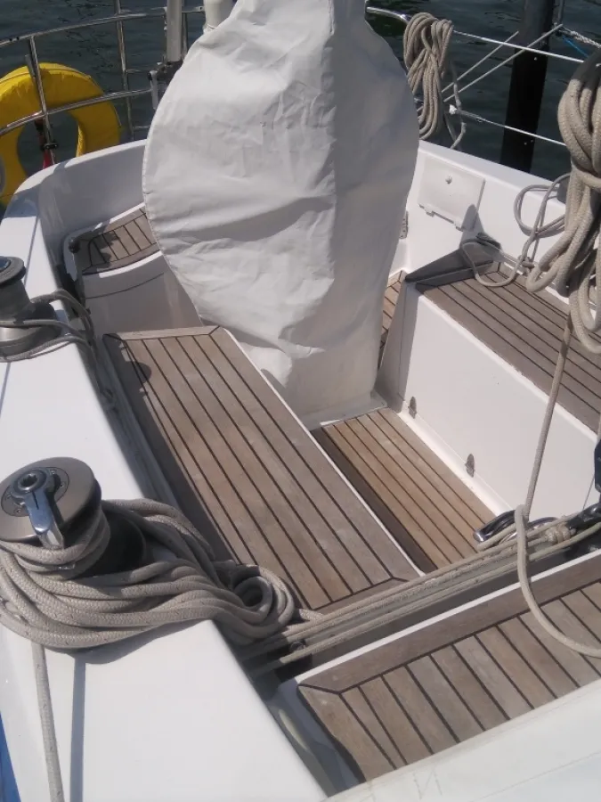 Polyester Sailboat Nautor Swan 38